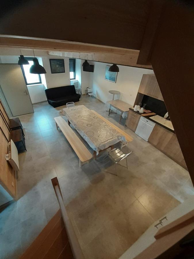 Les Trois Rivieres Apartment Satillieu Bagian luar foto